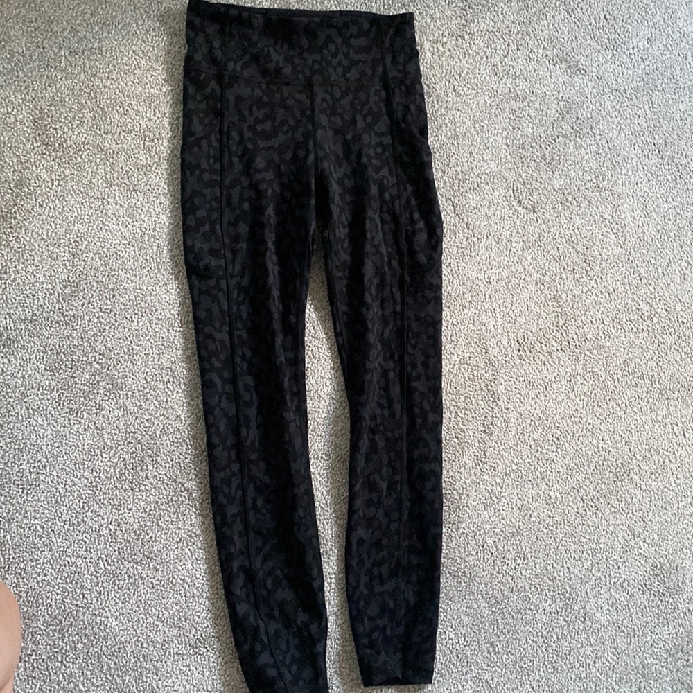 Lululemon legging camo